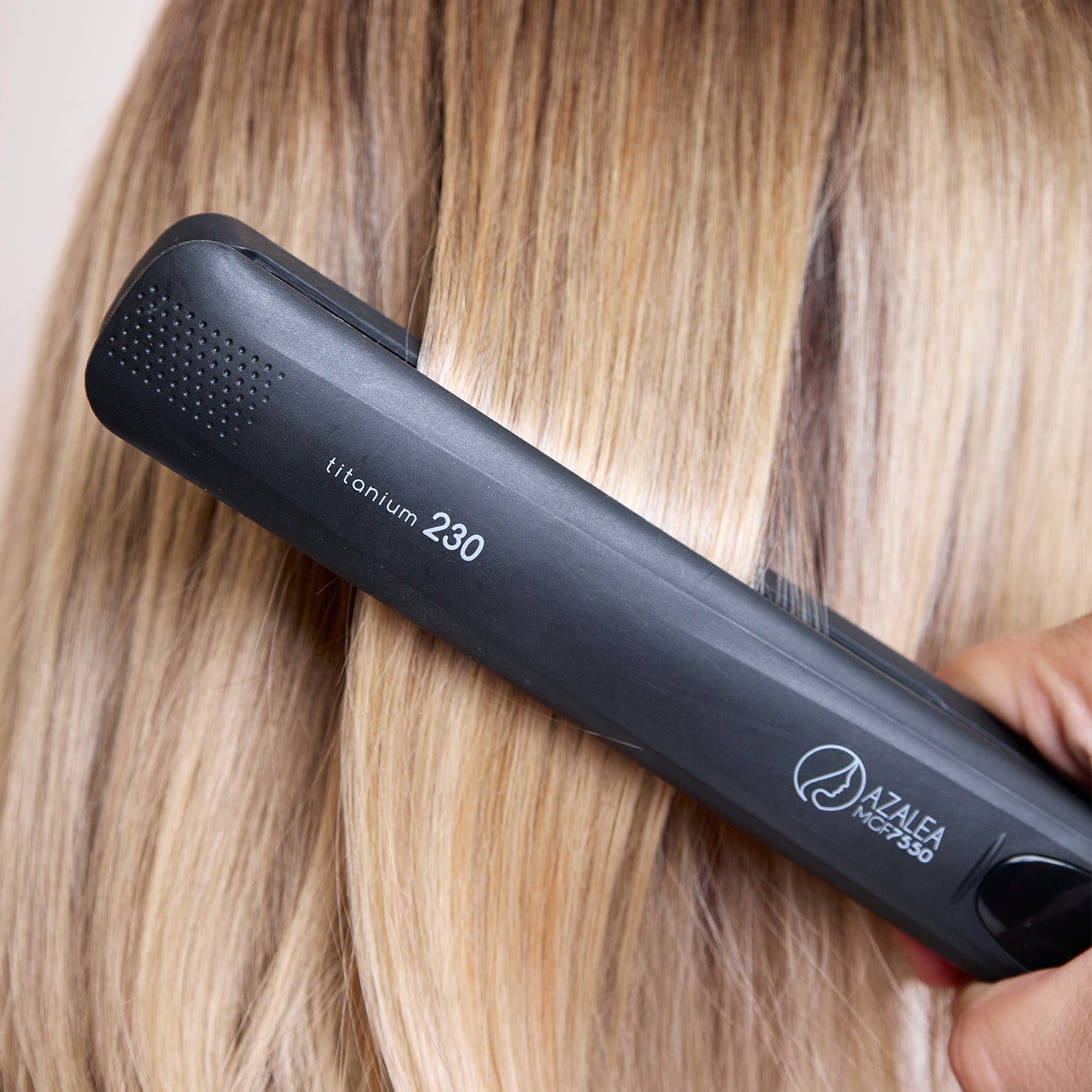 Plancha De pelo Magefesa Azalea Black MGF7550