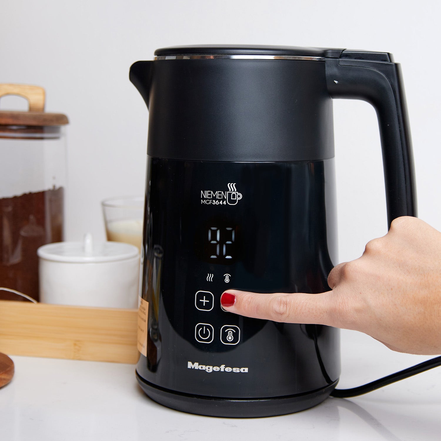 Hervidor Digital 1.7L Magefesa Niemen MGF3644